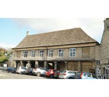 Photo of Minchinhampton Market House Photo of Minchinhampton Market House